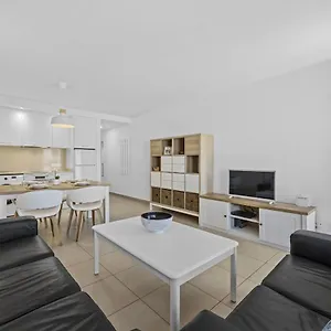  Apartment Casahost Bastian Boutique Ii Seaview